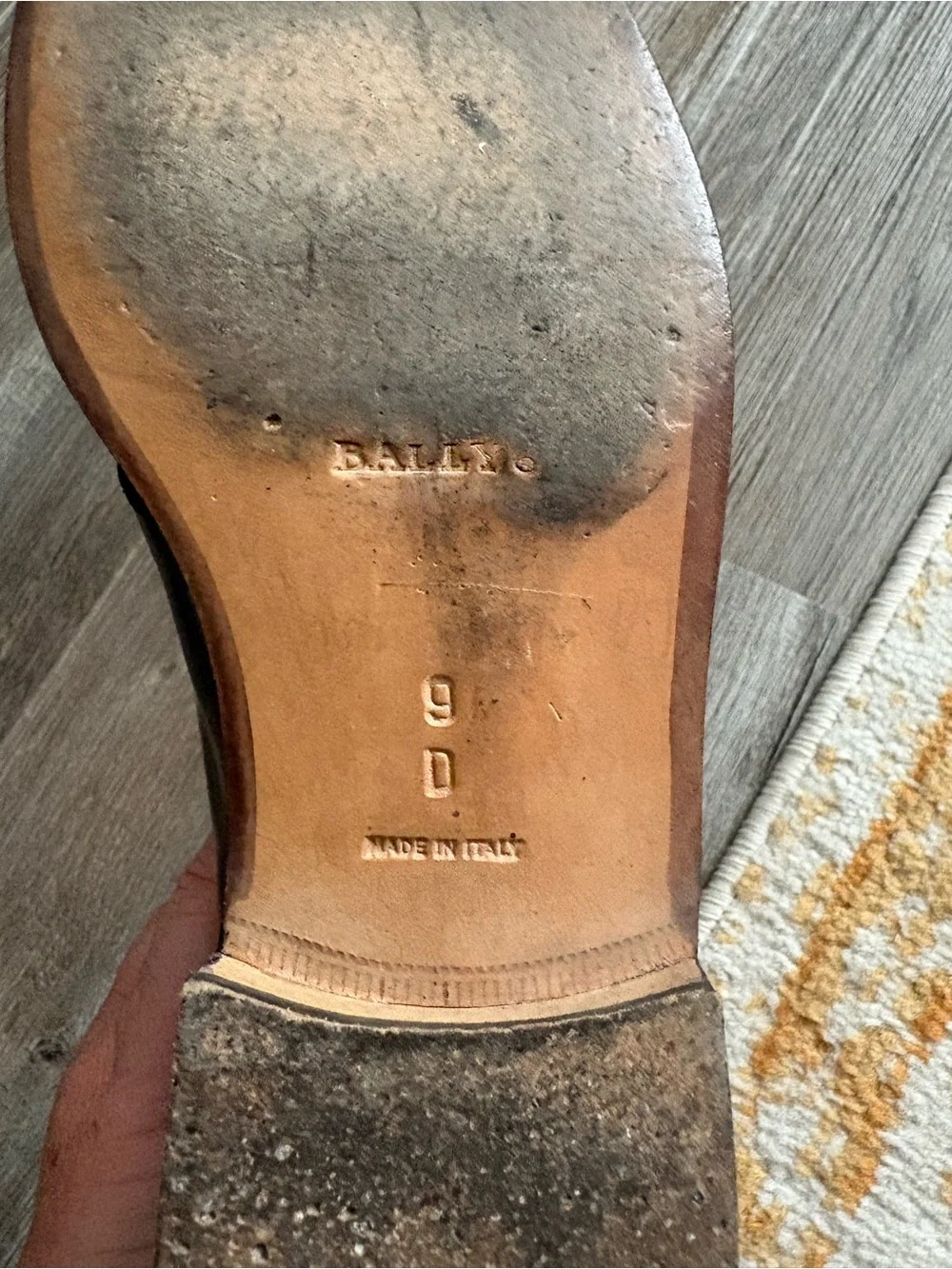 Bally refined tassel